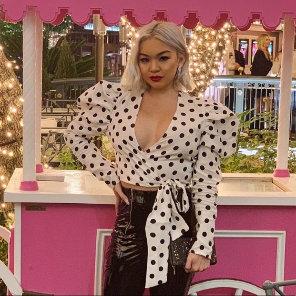 Polka dot puff sleeved wrap top